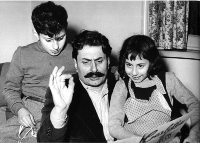 Papà Guareschi con i figli Alberto e Carlotta