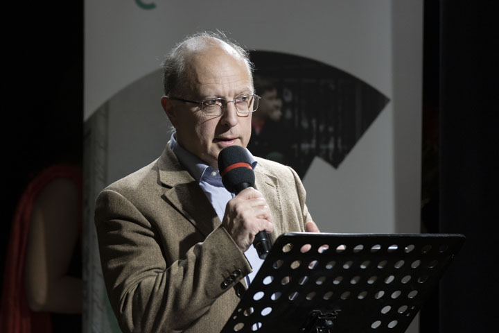 CMCADA NEGRI_19